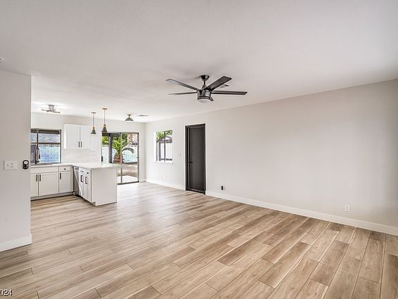 4th image of 136 Romero Dr