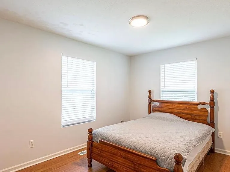 2809 Brooks Ave — Photo 12