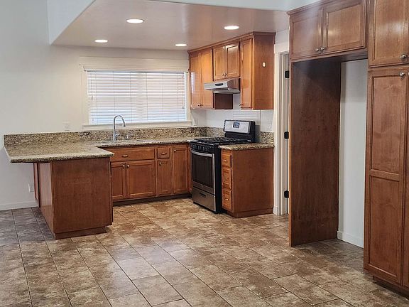 4th image of 515-517 E Main St