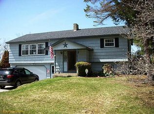 8 Rejane Ave, Lewiston, ME 04240