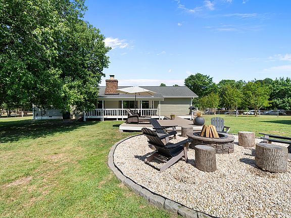 Firepit - lounging area - extended back porch
