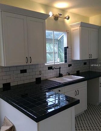 4th image of 1570 Cleveland St