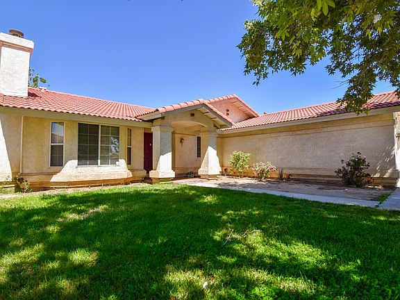4th image of 43929 Gillan Ave