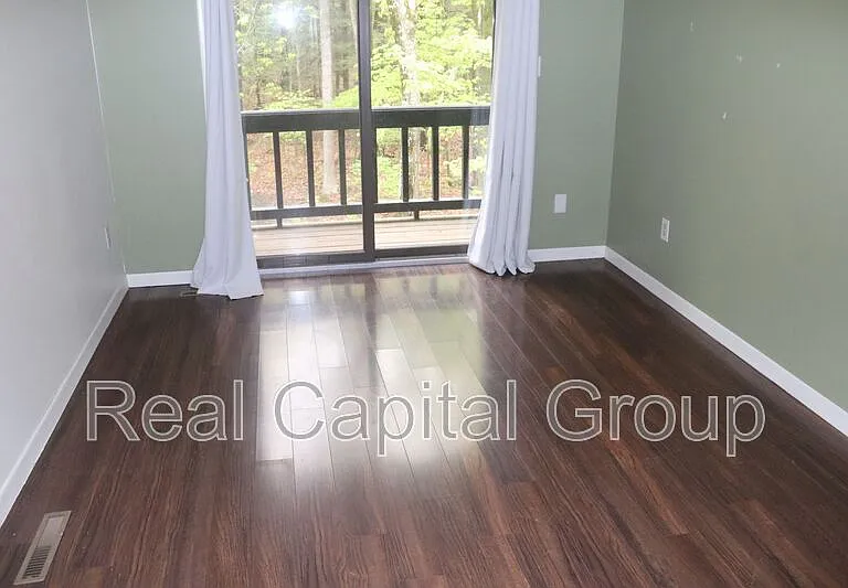 98 Beaver Dam Rd — Photo 13
