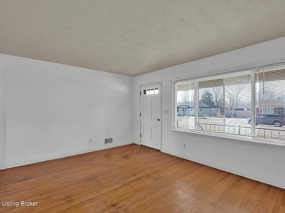 4th image of 211 Chattanooga Ave