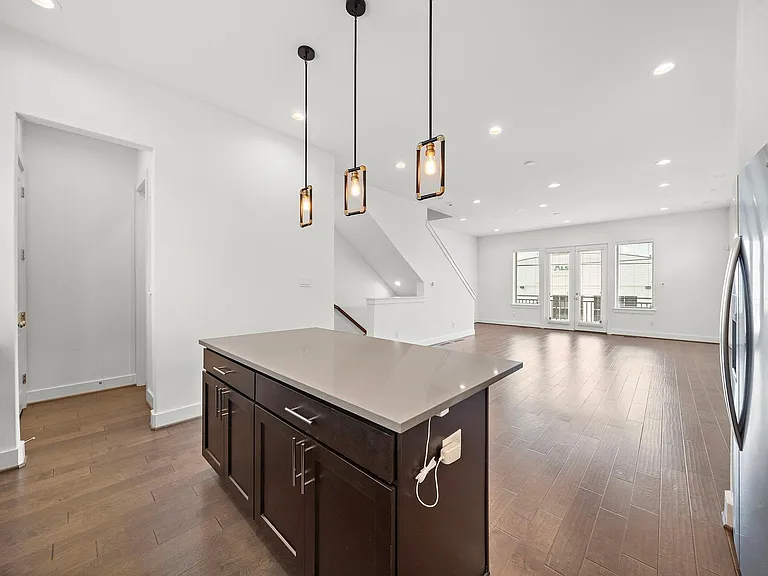 2603 Hutchins St — Photo 21