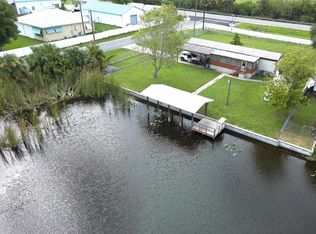 1031 Lake Dr, Okeechobee, FL 34974