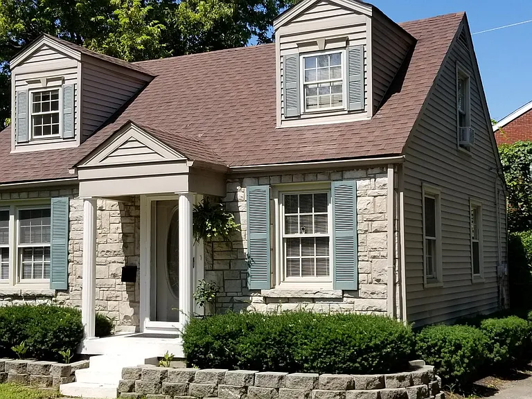 3835 Massie Ave — Photo 1