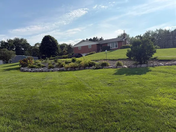 2033 McQueen Rd, Pleasant Plains, IL 62677