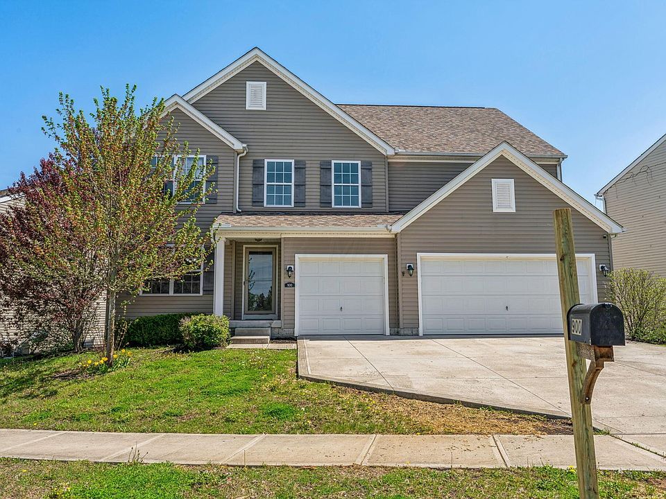 1st image of 900 Salinger Dr