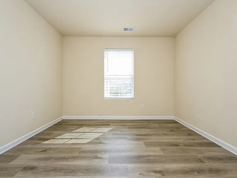 291 Hamilton Pointe Dr — Photo 14