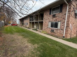 600 Lake Breeze Rd #N, Sheffield Lake, OH 44054