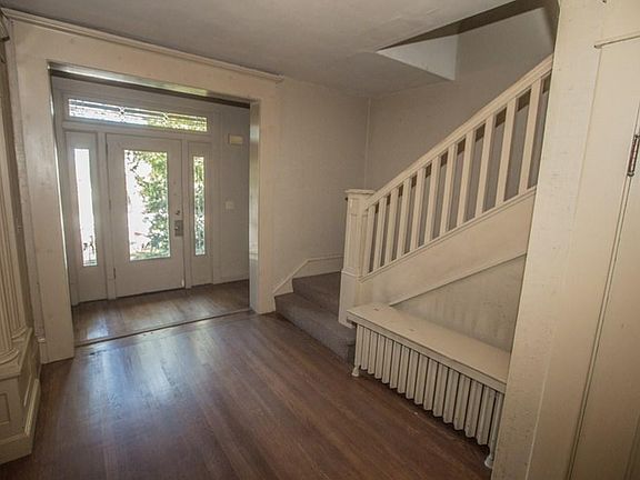 3rd image of 318 Park Ave