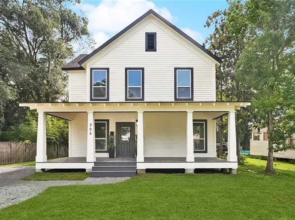 305 S Holly St, Hammond, LA 70403