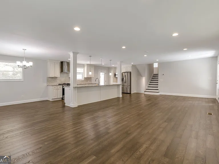 3102 Edgewater Dr — Photo 8