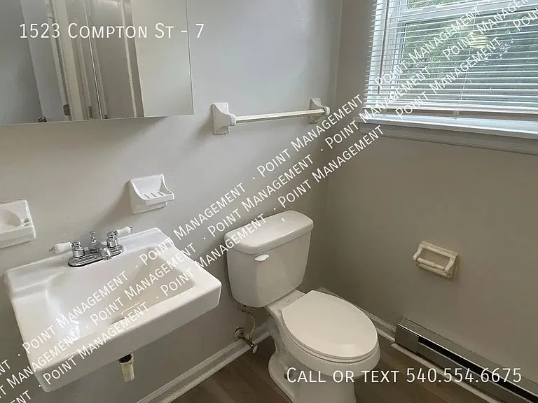 1523 Compton St NE #7 — Photo 5