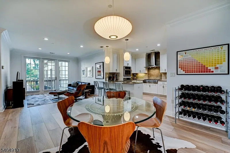 1 bed, 1.5 bath, $4,875 — Photo 3