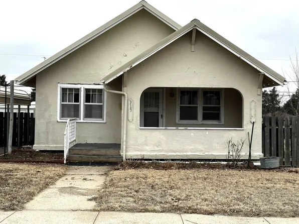313 N 4th St, Stockton, KS 67669