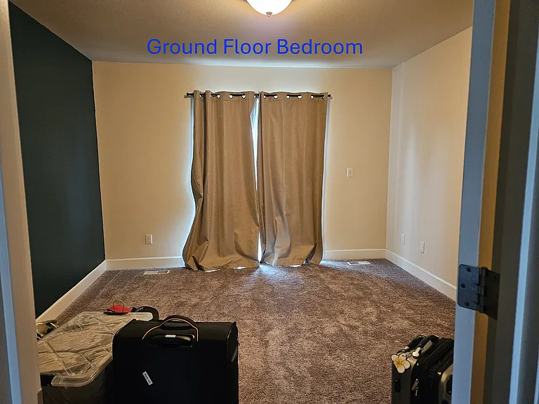 215 Glenn Abbey Pl #215 — Photo 5