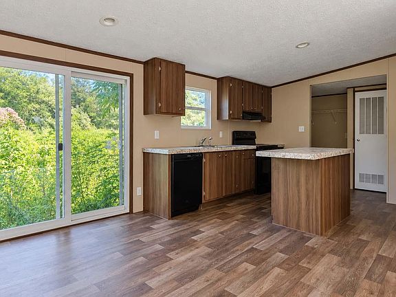 5th image of 2031 Louden Rd