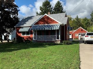 5830 Berg Rd, Buffalo, NY 14218