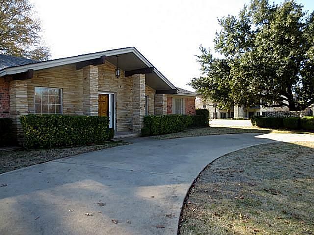 1st image of 6400 King Arthur Ct