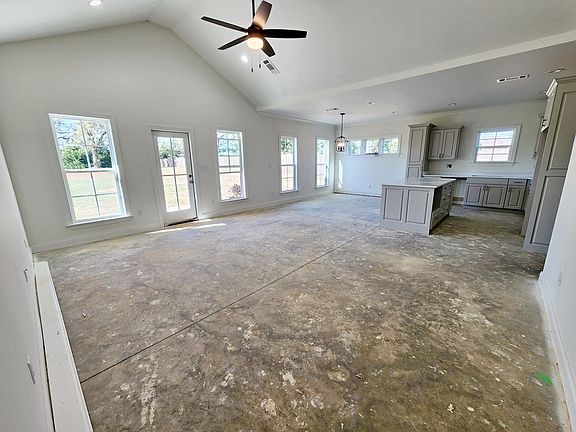 4th image of 115 Chelmsford Ct