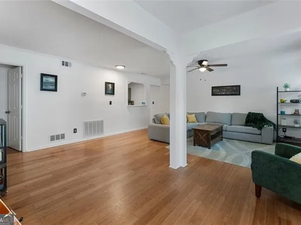 1274 Branch Dr, Tucker, GA 30084