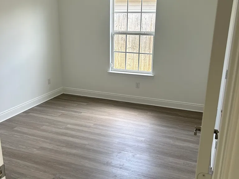 606 Diamonte Cir — Photo 5
