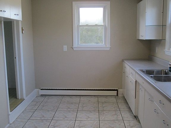 4th image of 329 W Coyner Ave