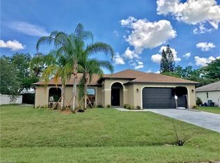 243 SE 8th Pl, Cape Coral, FL 33990