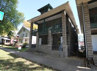 904-906 N 4th St, Burlington, IA 52601
