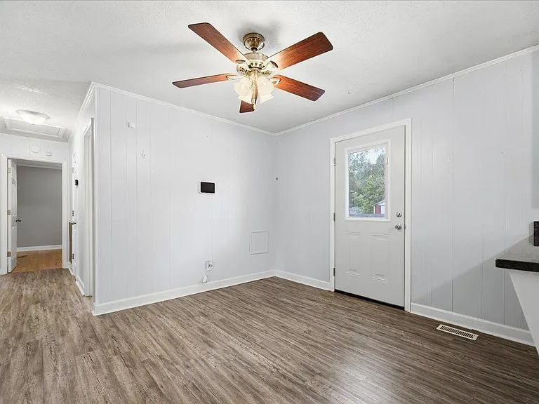 1007 Greenleaf Rd — Photo 13