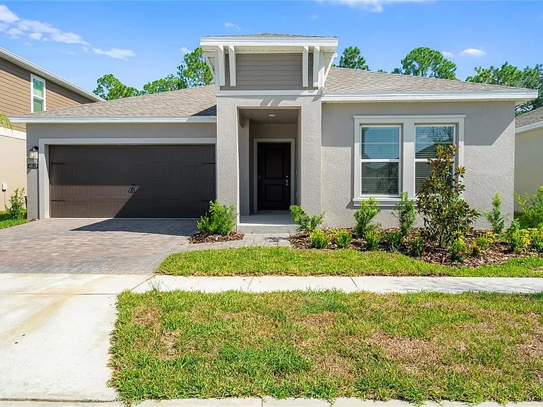 4819 Worchester Dr — Photo 1