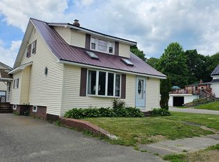 22 Pine Street, East Millinocket, ME 04430