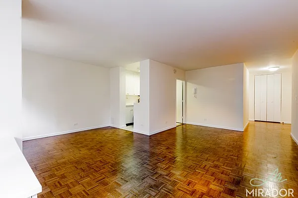 Rented by Mirador Real Estate | media 2