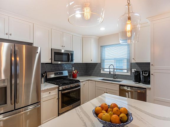 2nd image of 73 Virginia Ave #2
