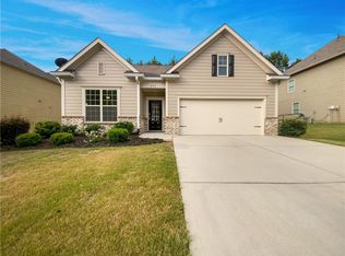 206 Silverwood Dr, Dallas, GA 30157