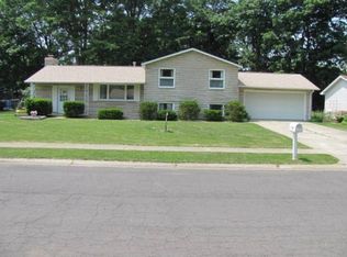 1545 Kensington Pl, Mishawaka, IN 46544