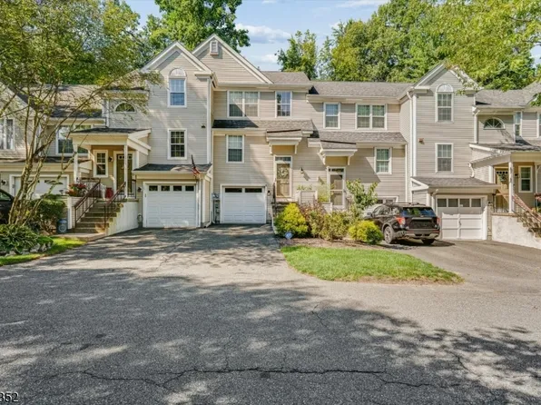 17 Rushmore Ln, Allamuchy Twp., NJ 07840