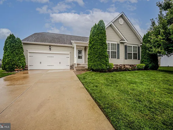 15 Live Oak Dr, Smyrna, DE 19977