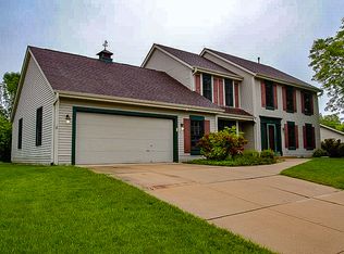 2704 Burton Dr, Waukesha, WI 53188