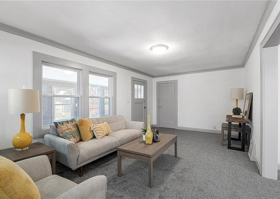 1st image of 4527 Park Ave