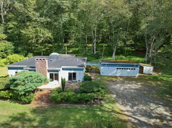 16 Pilfershire Road, Eastford, CT 06242