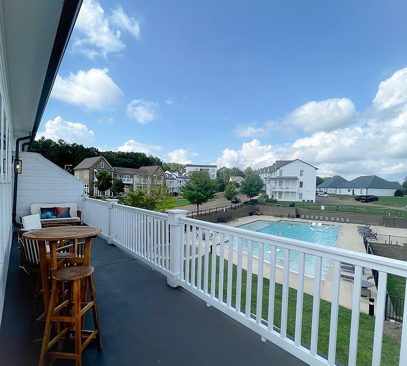 1st image of 206 Town Center Dr #24