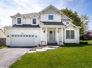 664 N Elizabeth St, Lombard, IL 60148