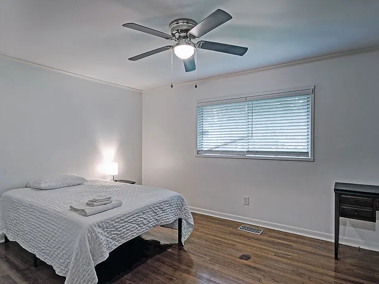 1015 Adkins Blvd — Photo 41