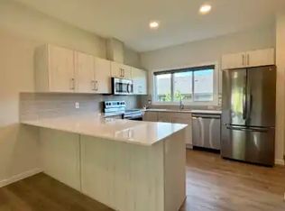 8320 Chappelle Way SW #1A, Edmonton, AB T6W 4L3