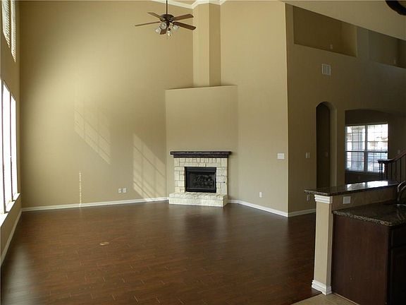 3rd image of 2420 Thunderbrook Dr