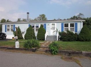 321 Poplar Ave, Sturbridge, MA 01566